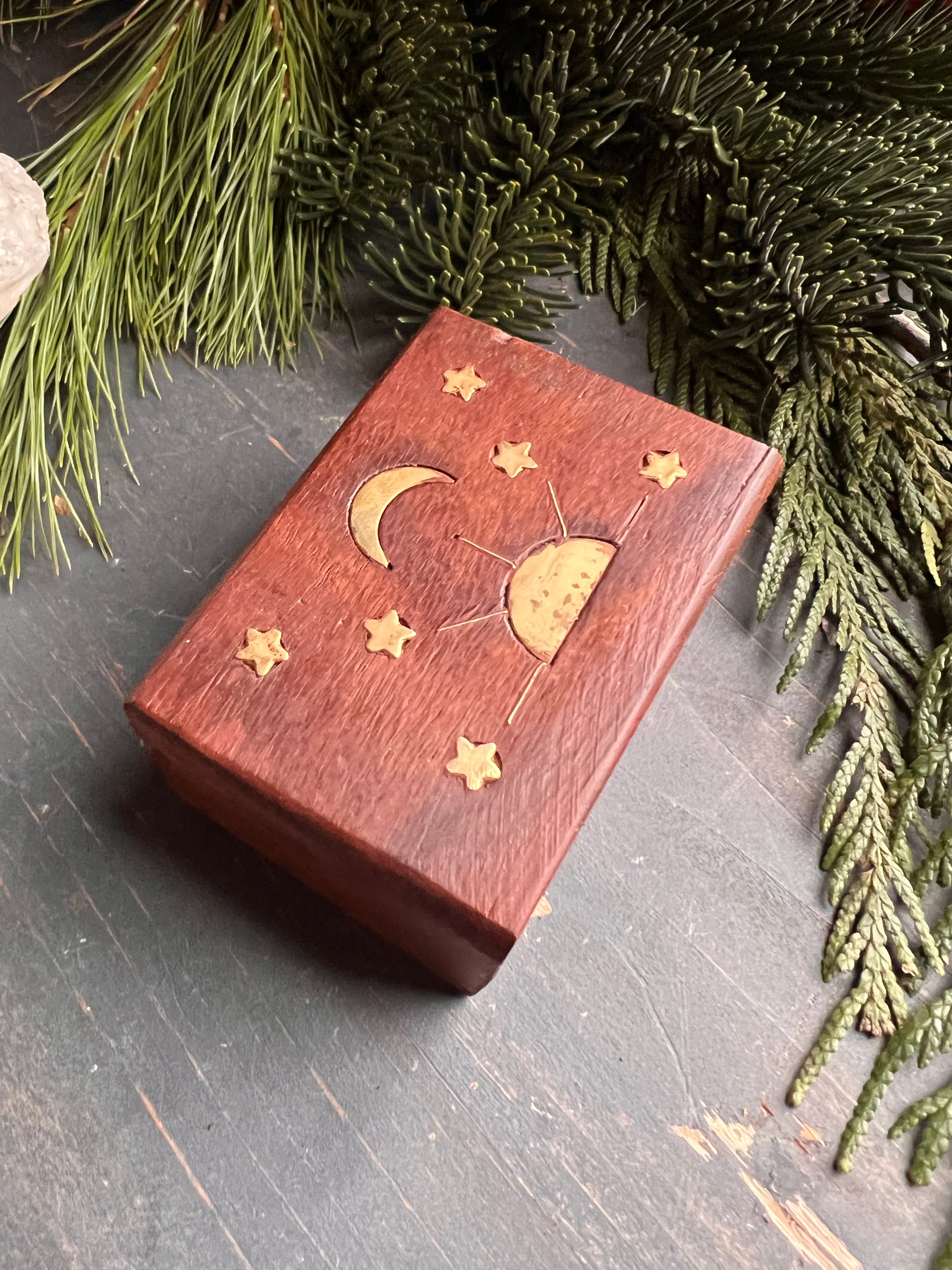 Obsidian Amulet + Celestial Stash Box Set
