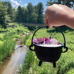 [in-person] DIY Cauldron Candle Workshop