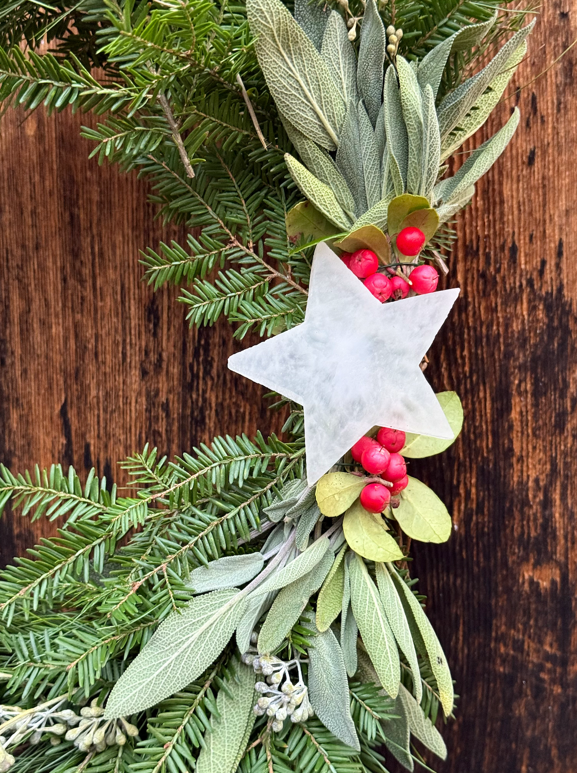 [at-home] DIY Winter Star Wreath Kit